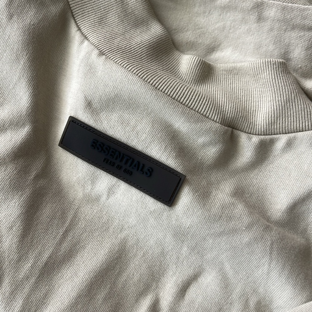 ESSENTIALS t-shirt dress - Picture 6 of 6